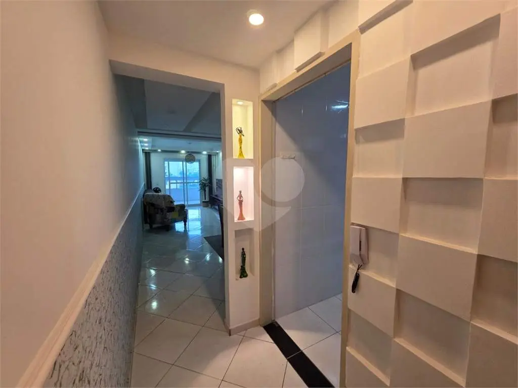 Apartamento para Venda em Praia Grande, Vila Guilhermina, 2 dormitórios, 1 suíte, 2 banheiros, 2 vagas