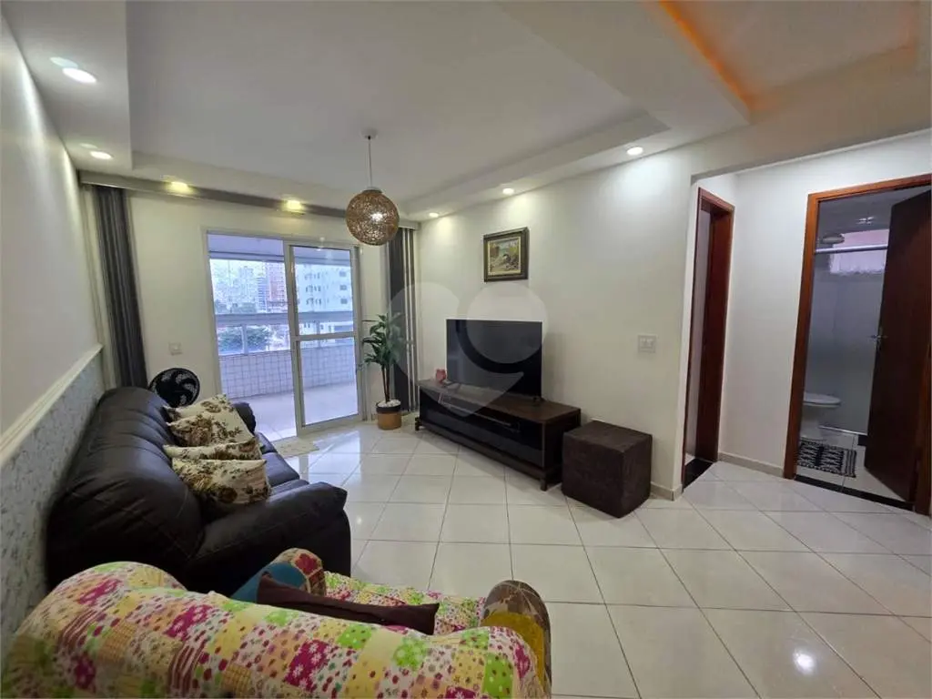 Apartamento para Venda em Praia Grande, Vila Guilhermina, 2 dormitórios, 1 suíte, 2 banheiros, 2 vagas