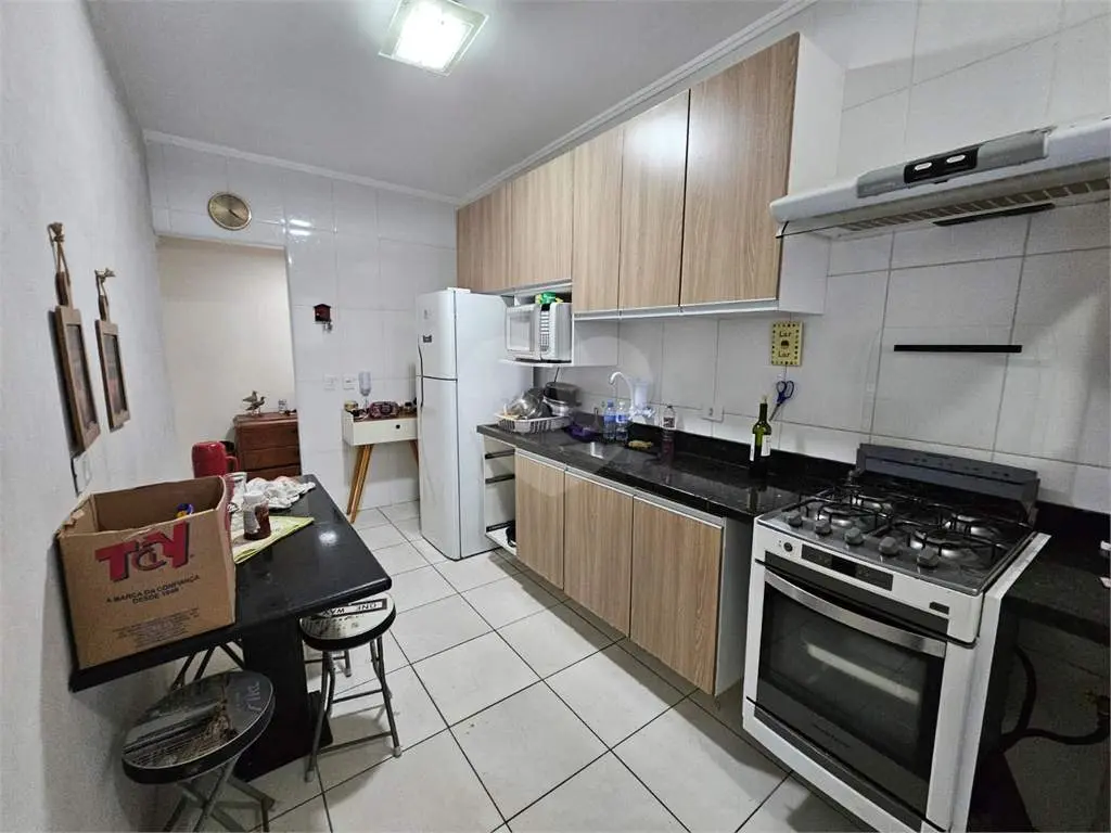 Apartamento para Venda em Praia Grande, Guilhermina, 2 dormitórios, 1 suíte, 2 banheiros, 2 vagas