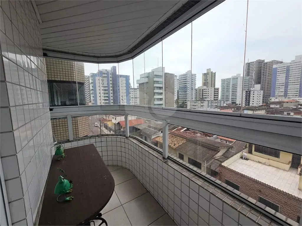 Apartamento para Venda em Praia Grande, Guilhermina, 2 dormitórios, 1 suíte, 2 banheiros, 2 vagas