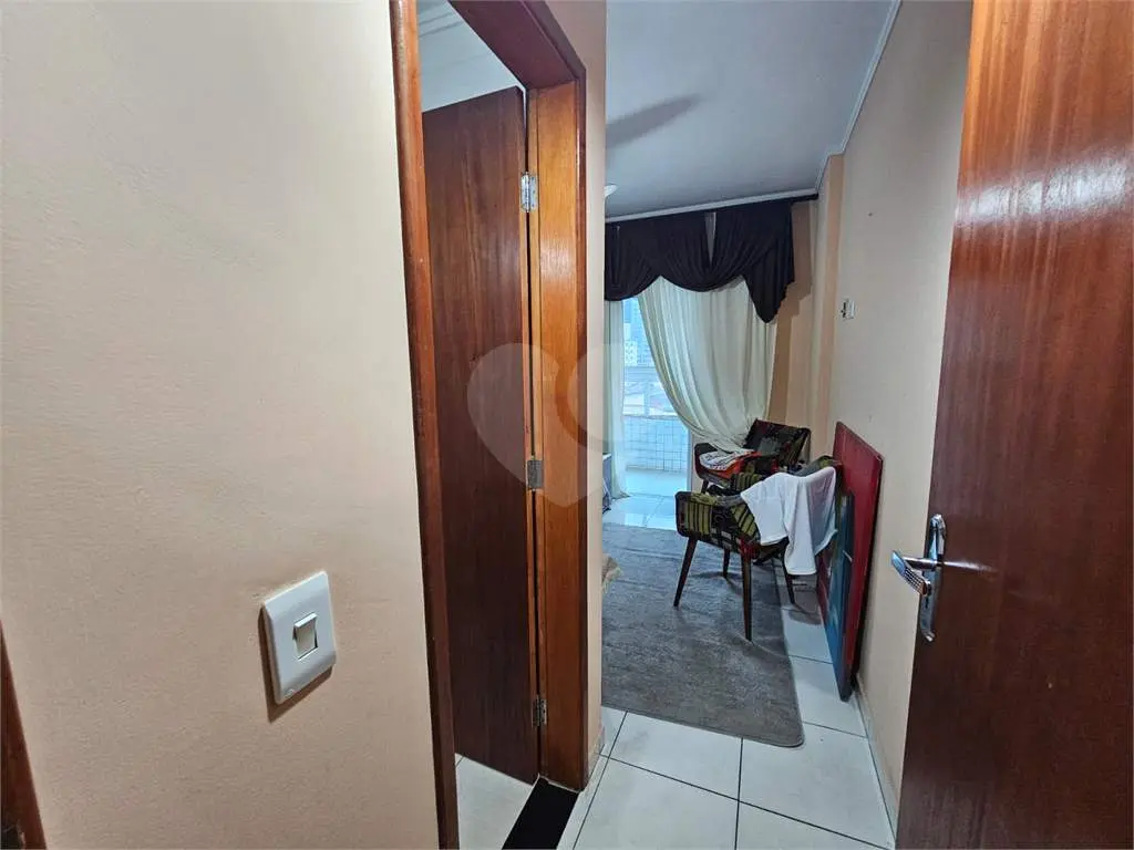 Apartamento para Venda em Praia Grande, Guilhermina, 2 dormitórios, 1 suíte, 2 banheiros, 2 vagas