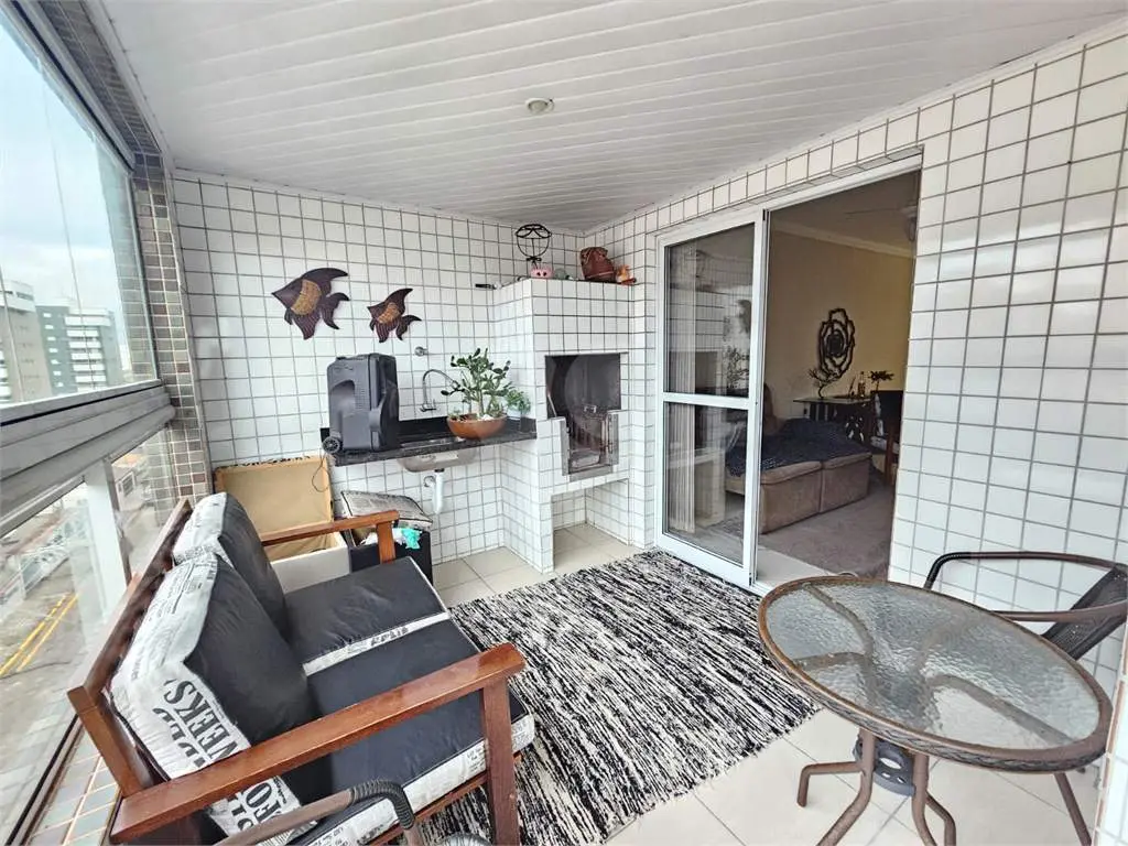 Apartamento para Venda em Praia Grande, Guilhermina, 2 dormitórios, 1 suíte, 2 banheiros, 2 vagas