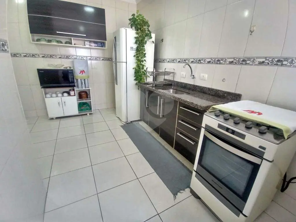 Apartamento para Venda em Praia Grande, Vila Tupi, 2 dormitórios, 1 suíte, 1 banheiro, 1 vaga