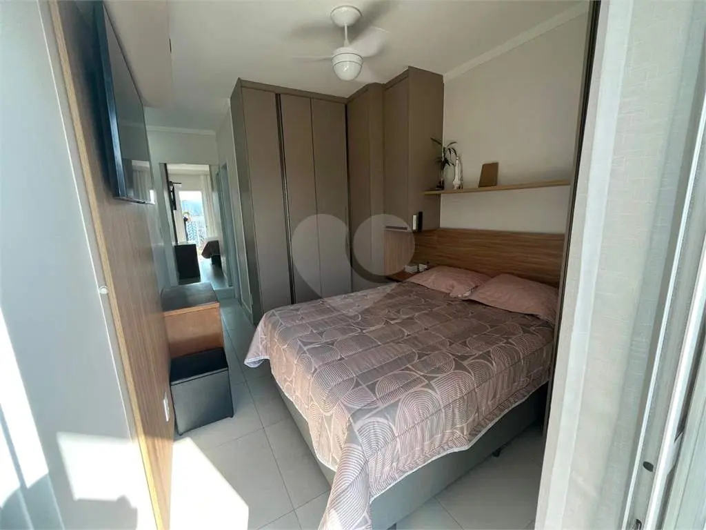 Apartamento para Venda em Praia Grande, Vila Guilhermina, 3 dormitórios, 3 suítes, 4 banheiros, 2 vagas