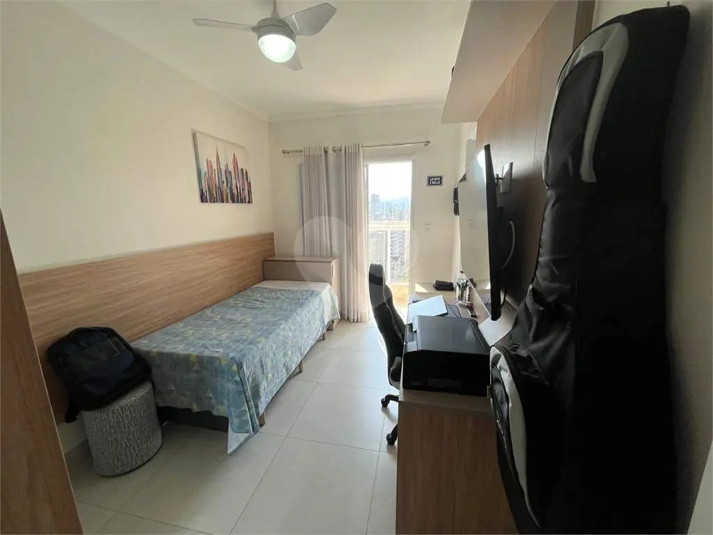 Apartamento para Venda em Praia Grande, Vila Guilhermina, 3 dormitórios, 3 suítes, 4 banheiros, 2 vagas