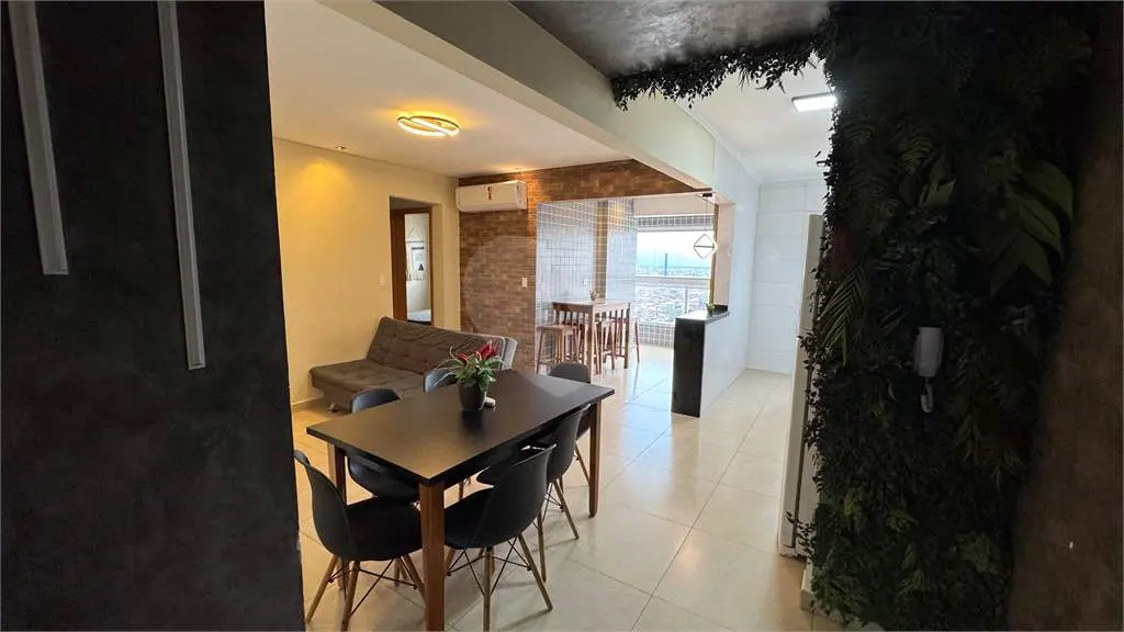 Apartamento para Venda em Praia Grande, Caiçara, 2 dormitórios, 1 suíte, 2 banheiros, 1 vaga