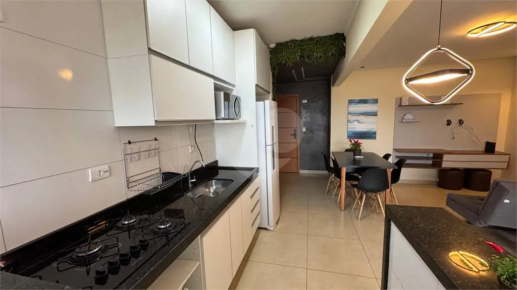 Apartamento para Venda em Praia Grande, Caiçara, 2 dormitórios, 1 suíte, 2 banheiros, 1 vaga