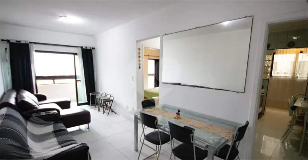 Apartamento para Venda em Praia Grande, Maracanã, 1 dormitório, 1 banheiro, 1 vaga