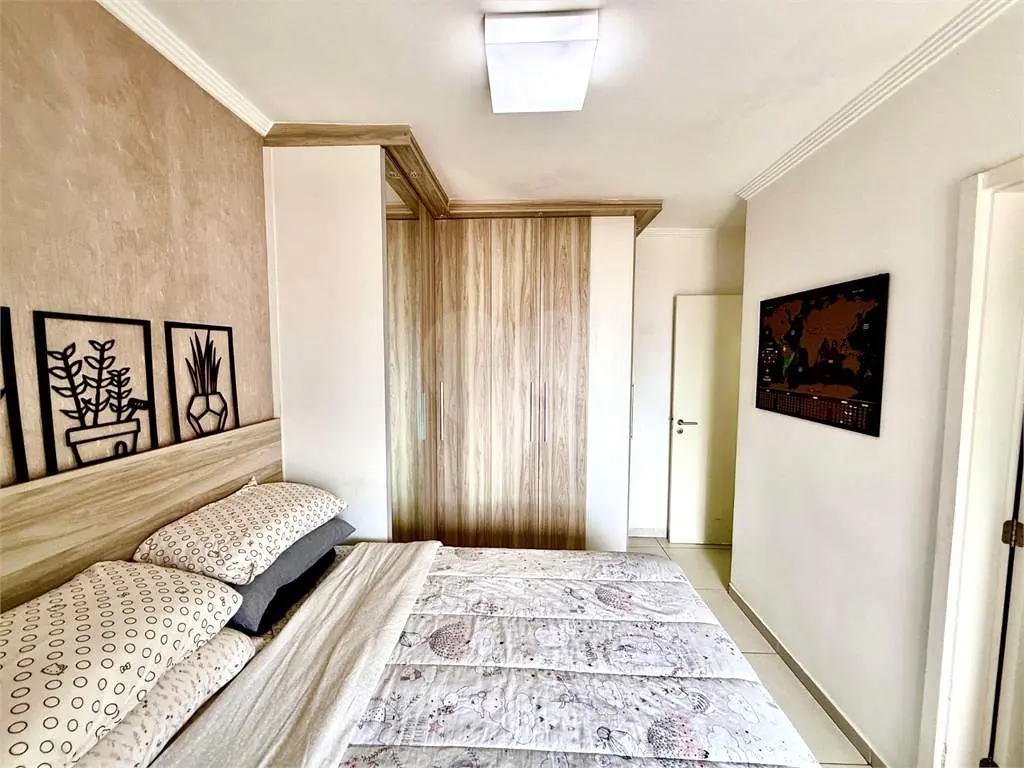 Apartamento para Venda em Praia Grande, Guilhermina, 2 dormitórios, 2 suítes, 2 banheiros, 2 vagas
