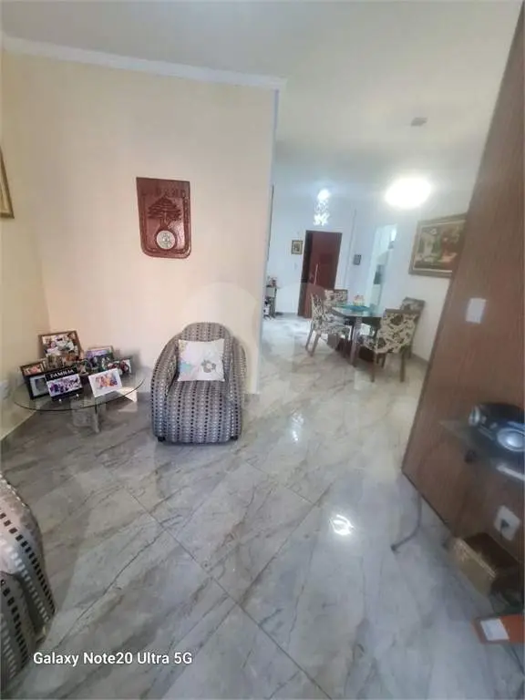 Apartamento para Venda em Praia Grande, Vila Tupi, 2 dormitórios, 1 suíte, 2 banheiros, 1 vaga