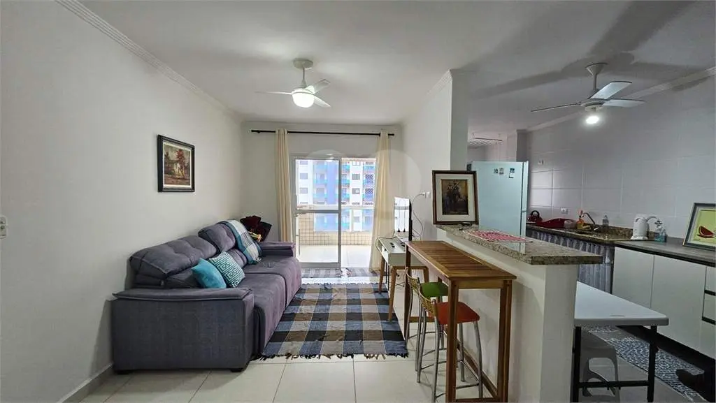Apartamento para Venda em Praia Grande, Guilhermina, 3 dormitórios, 3 suítes, 4 banheiros, 2 vagas