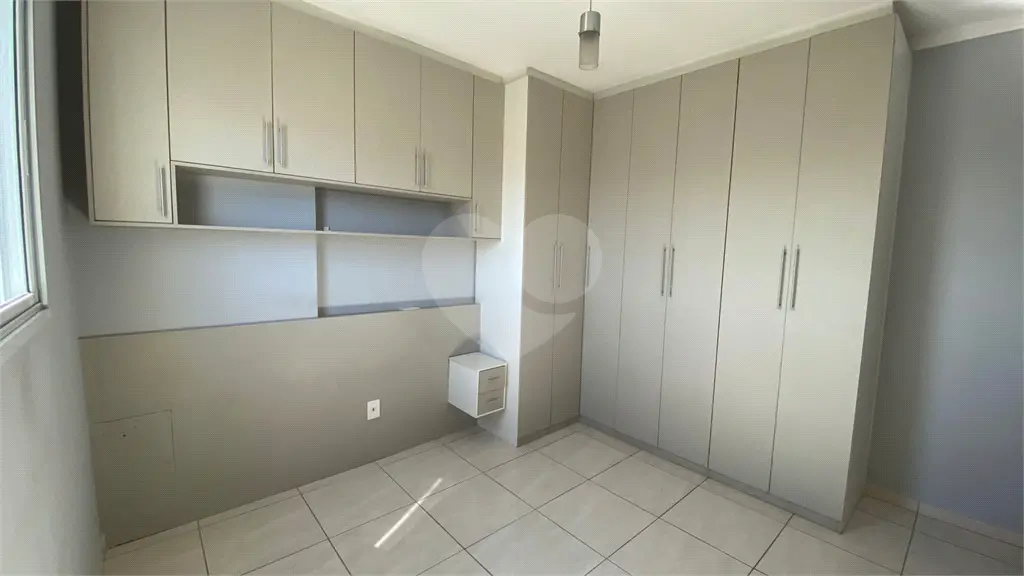 Apartamento para Venda em Praia Grande, Vila Guilhermina, 2 dormitórios, 1 suíte, 1 banheiro, 1 vaga