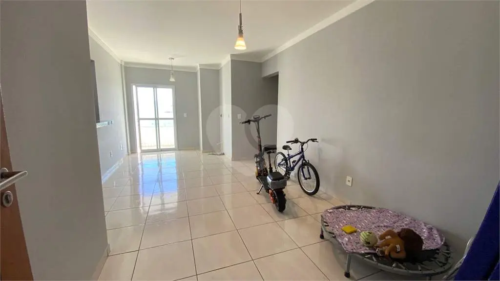 Apartamento para Venda em Praia Grande, Vila Guilhermina, 2 dormitórios, 1 suíte, 1 banheiro, 1 vaga