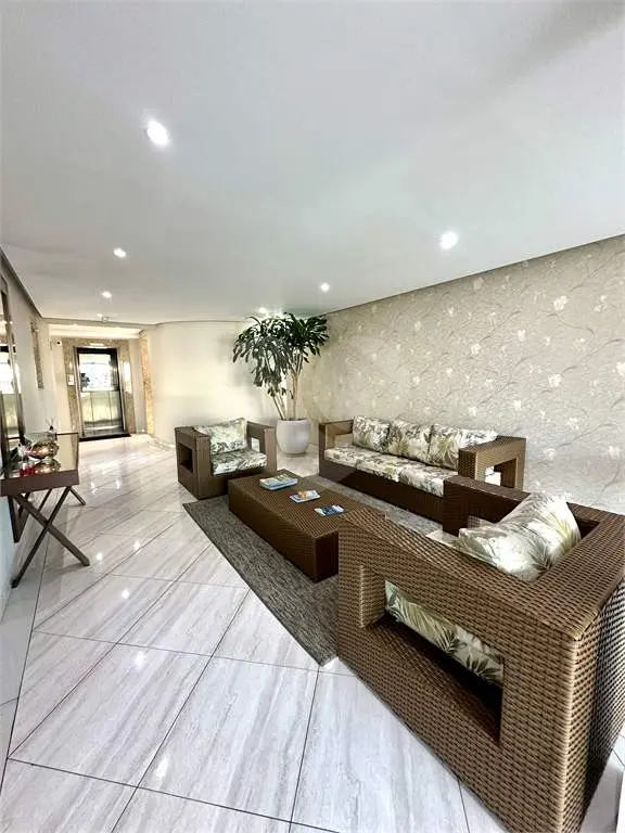 Apartamento para Venda em Praia Grande, Campo aviação, 1 dormitório, 1 banheiro, 1 vaga