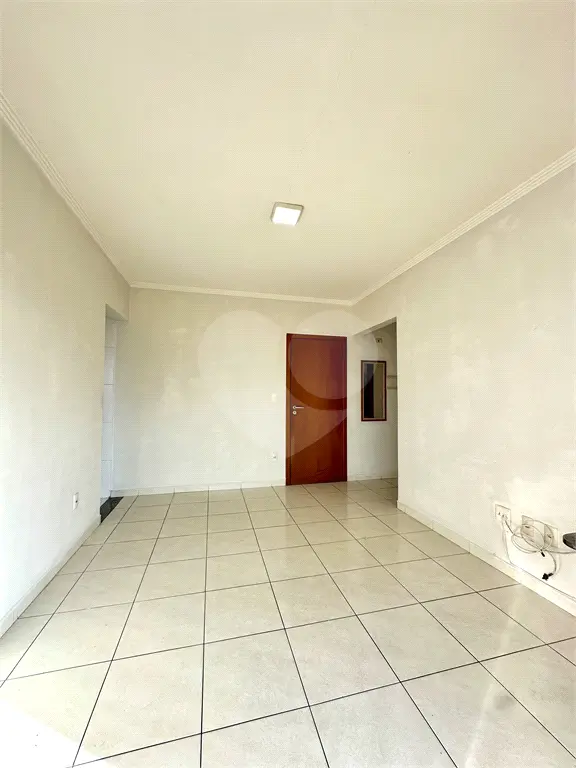 Apartamento para Venda em Praia Grande, Campo aviação, 1 dormitório, 1 banheiro, 1 vaga