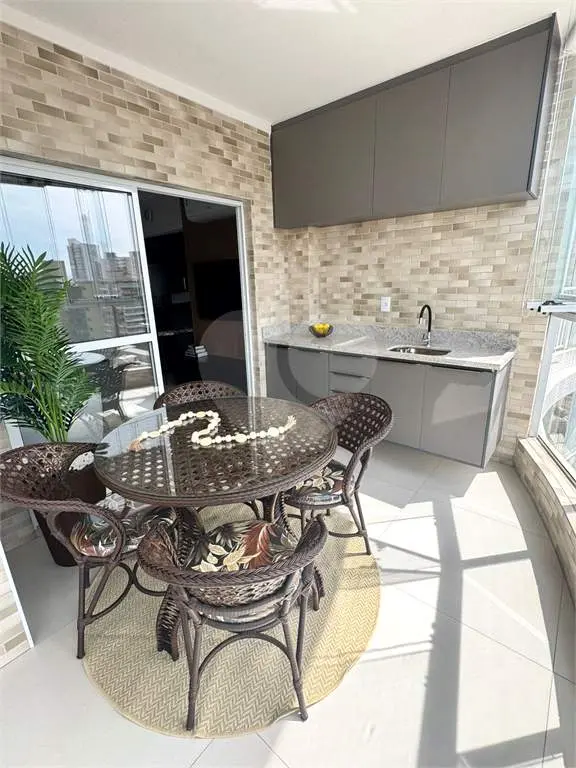 Apartamento para Venda em Praia Grande, Vila Guilhermina, 3 dormitórios, 3 suítes, 4 banheiros, 2 vagas