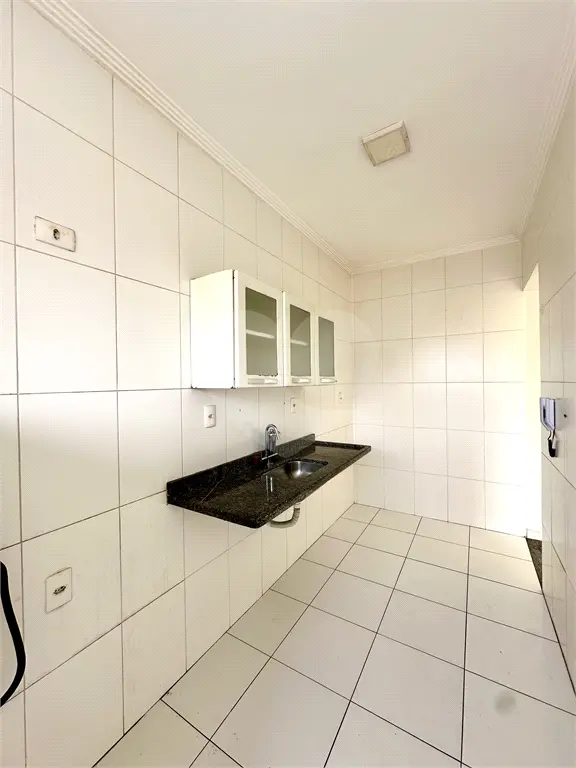 Apartamento para Venda em Praia Grande, Campo aviação, 1 dormitório, 1 banheiro, 1 vaga