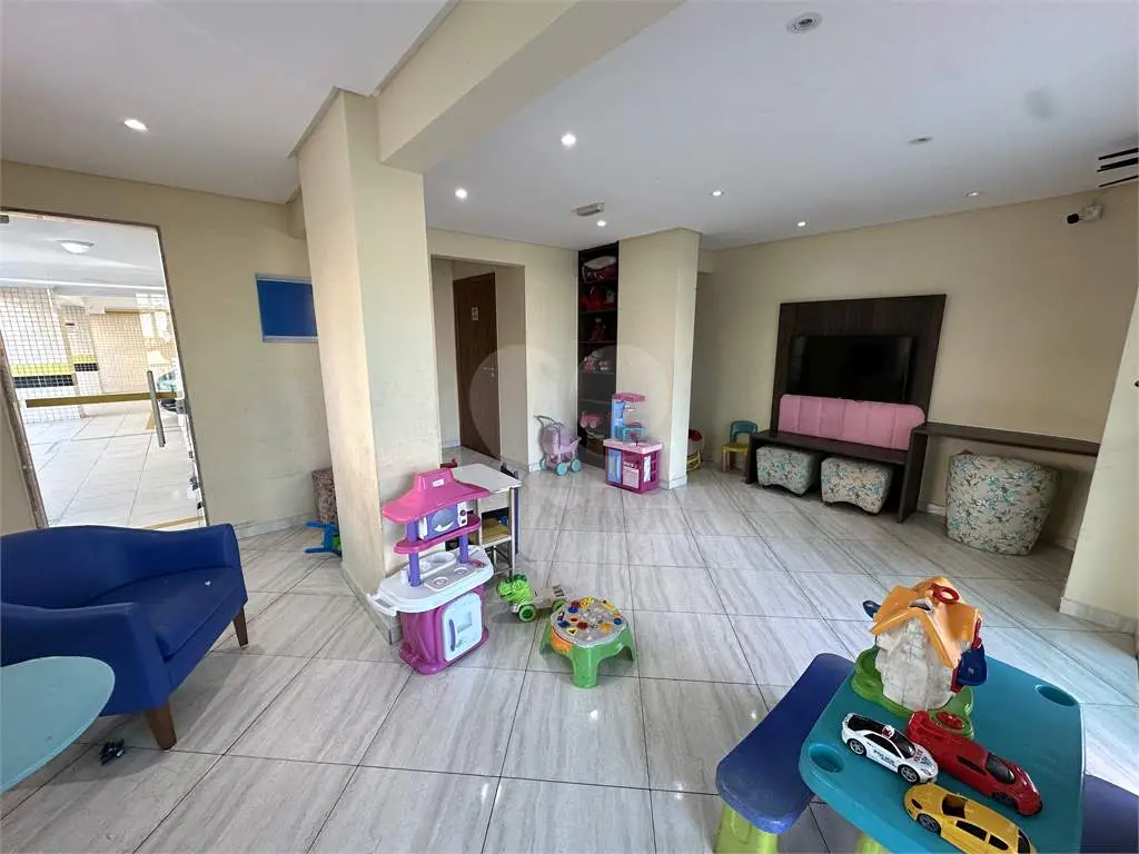 Apartamento para Venda em Praia Grande, Campo aviação, 1 dormitório, 1 banheiro, 1 vaga