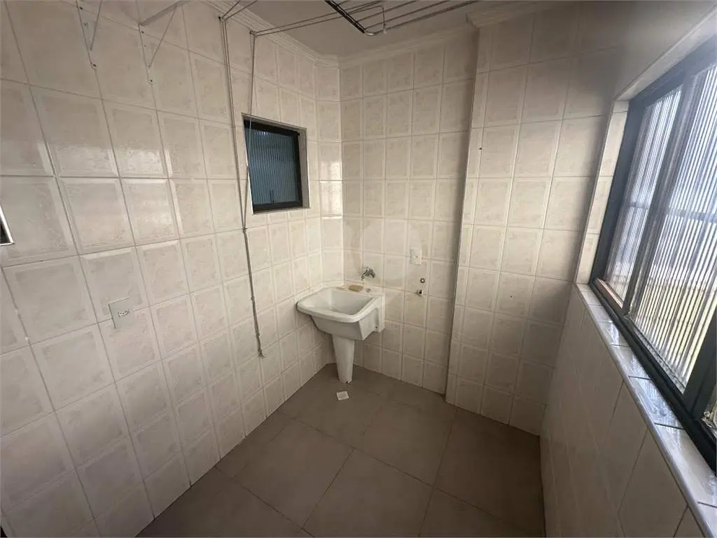 Apartamento para Venda em Praia Grande, Tupi, 2 dormitórios, 1 suíte, 1 banheiro, 1 vaga