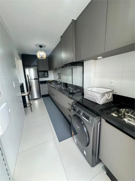 Apartamento para Venda em Praia Grande, Vila Guilhermina, 3 dormitórios, 3 suítes, 4 banheiros, 2 vagas