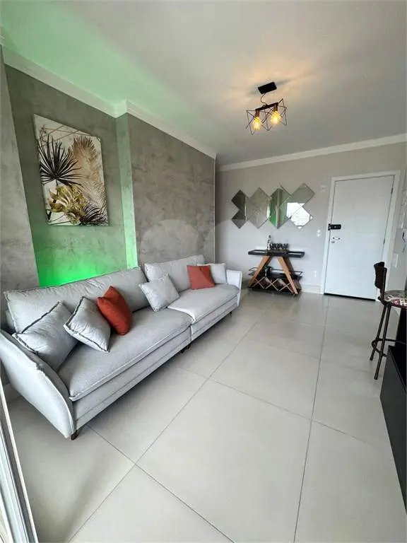 Apartamento para Venda em Praia Grande, Vila Guilhermina, 3 dormitórios, 3 suítes, 4 banheiros, 2 vagas