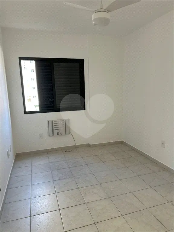 Apartamento para Venda em Praia Grande, Forte, 2 dormitórios, 1 suíte, 2 banheiros, 1 vaga