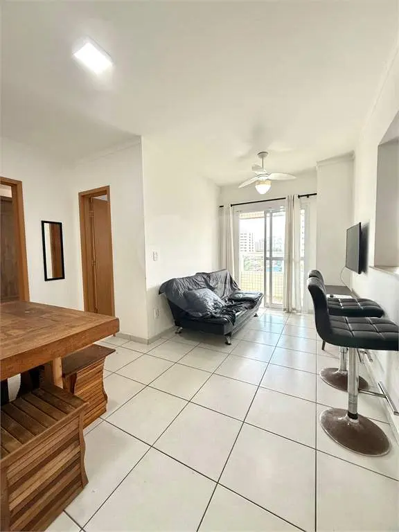 Apartamento para Venda em Praia Grande, Guilhermina, 1 dormitório, 1 banheiro, 1 vaga