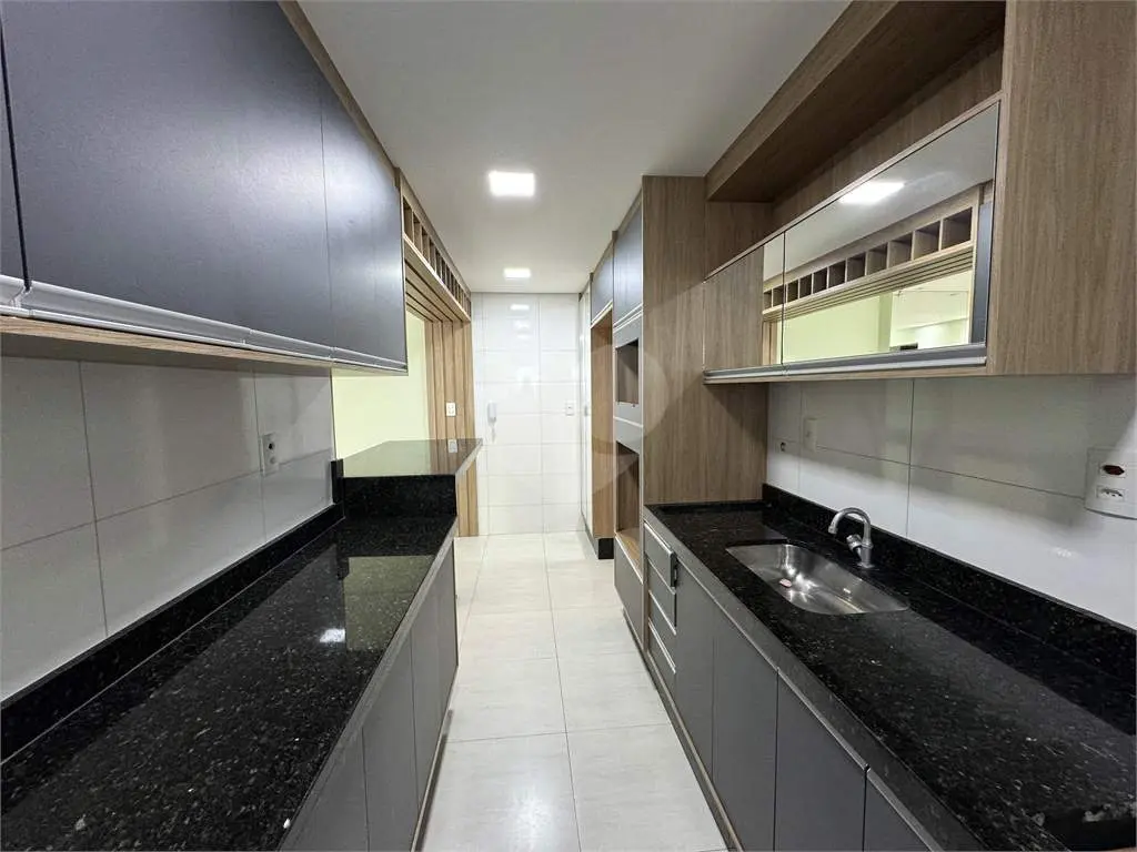 Apartamento para Venda em Praia Grande, Caiçara, 2 dormitórios, 1 suíte, 1 banheiro, 3 vagas