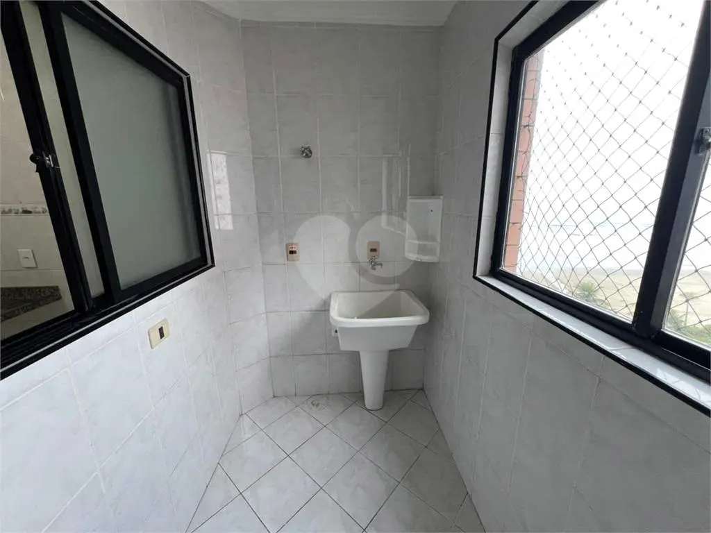 Apartamento para Venda em Praia Grande, Caiçara, 2 dormitórios, 1 suíte, 2 banheiros, 1 vaga