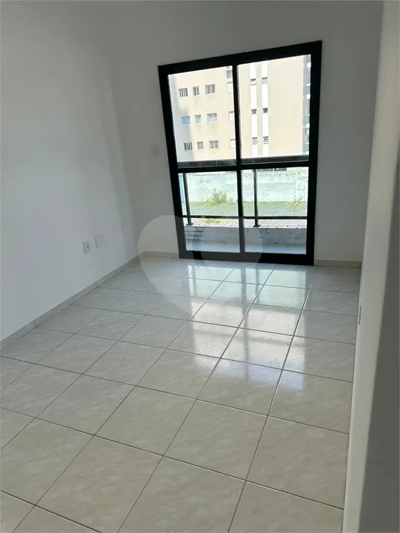 Apartamento para Venda em Praia Grande, Forte, 2 dormitórios, 1 suíte, 2 banheiros, 1 vaga