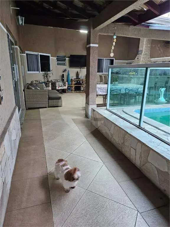 Casa para Venda em Praia Grande, Forte, 3 dormitórios, 1 suíte, 3 banheiros, 3 vagas