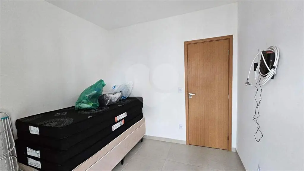 Apartamento para Venda em Praia Grande, Vila Tupi, 2 dormitórios, 1 suíte, 2 banheiros, 2 vagas