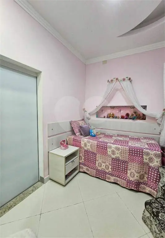 Casa para Venda em Praia Grande, Forte, 3 dormitórios, 1 suíte, 3 banheiros, 3 vagas