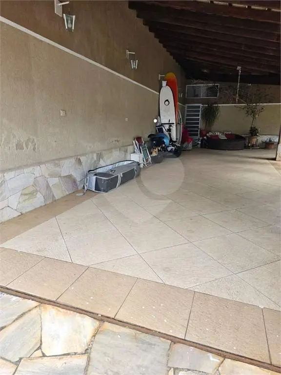 Casa para Venda em Praia Grande, Forte, 3 dormitórios, 1 suíte, 3 banheiros, 3 vagas