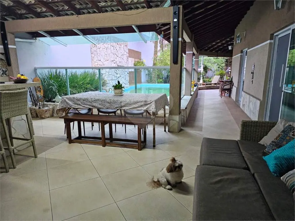 Casa para Venda em Praia Grande, Forte, 3 dormitórios, 1 suíte, 3 banheiros, 3 vagas