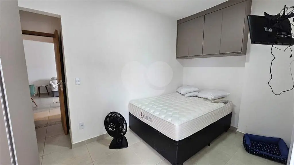 Apartamento para Venda em Praia Grande, Vila Tupi, 2 dormitórios, 1 suíte, 2 banheiros, 2 vagas