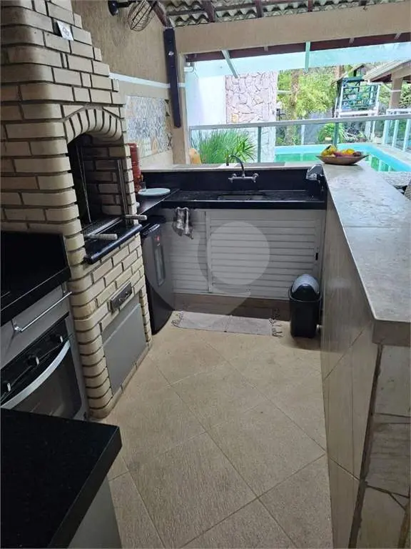 Casa para Venda em Praia Grande, Forte, 3 dormitórios, 1 suíte, 3 banheiros, 3 vagas