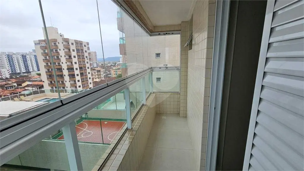Apartamento para Venda em Praia Grande, Vila Tupi, 2 dormitórios, 1 suíte, 2 banheiros, 2 vagas