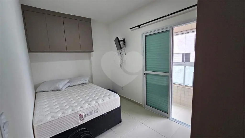 Apartamento para Venda em Praia Grande, Vila Tupi, 2 dormitórios, 1 suíte, 2 banheiros, 2 vagas