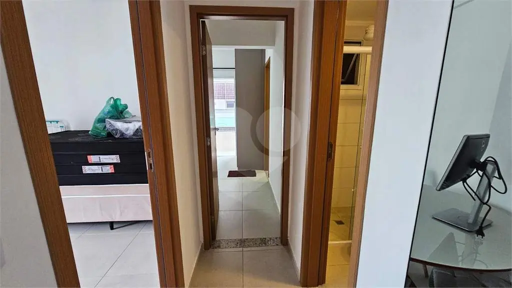 Apartamento para Venda em Praia Grande, Vila Tupi, 2 dormitórios, 1 suíte, 2 banheiros, 2 vagas