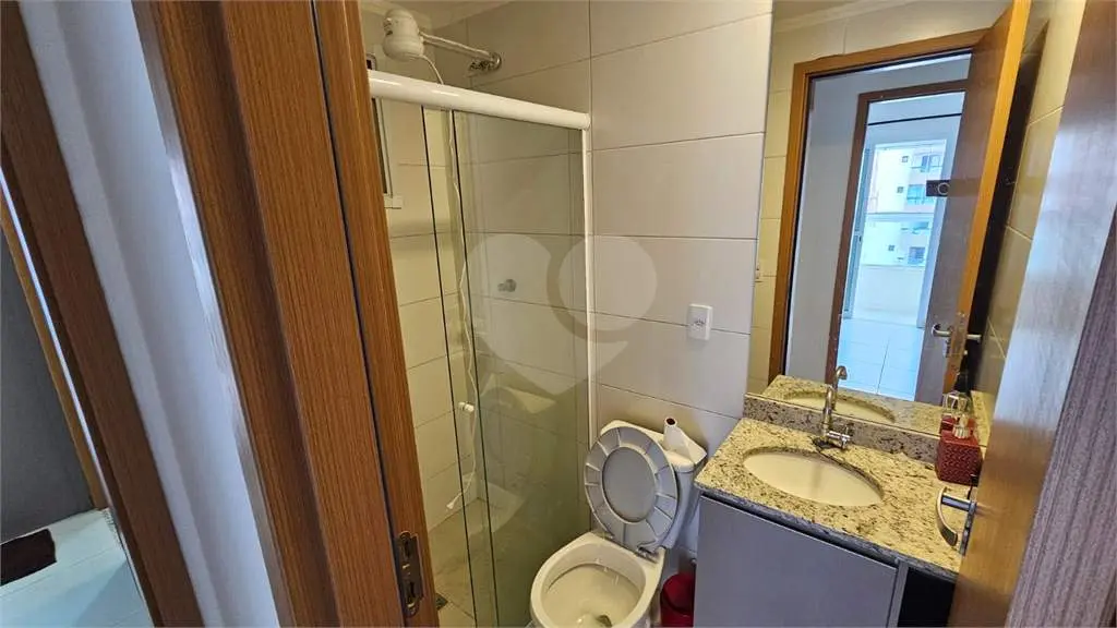 Apartamento para Venda em Praia Grande, Vila Tupi, 2 dormitórios, 1 suíte, 2 banheiros, 2 vagas
