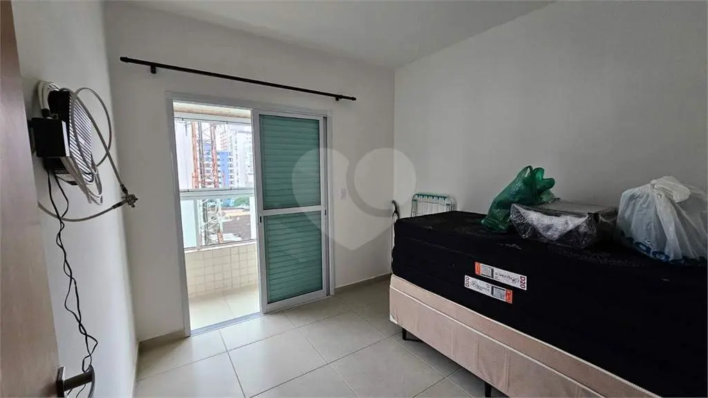 Apartamento para Venda em Praia Grande, Vila Tupi, 2 dormitórios, 1 suíte, 2 banheiros, 2 vagas