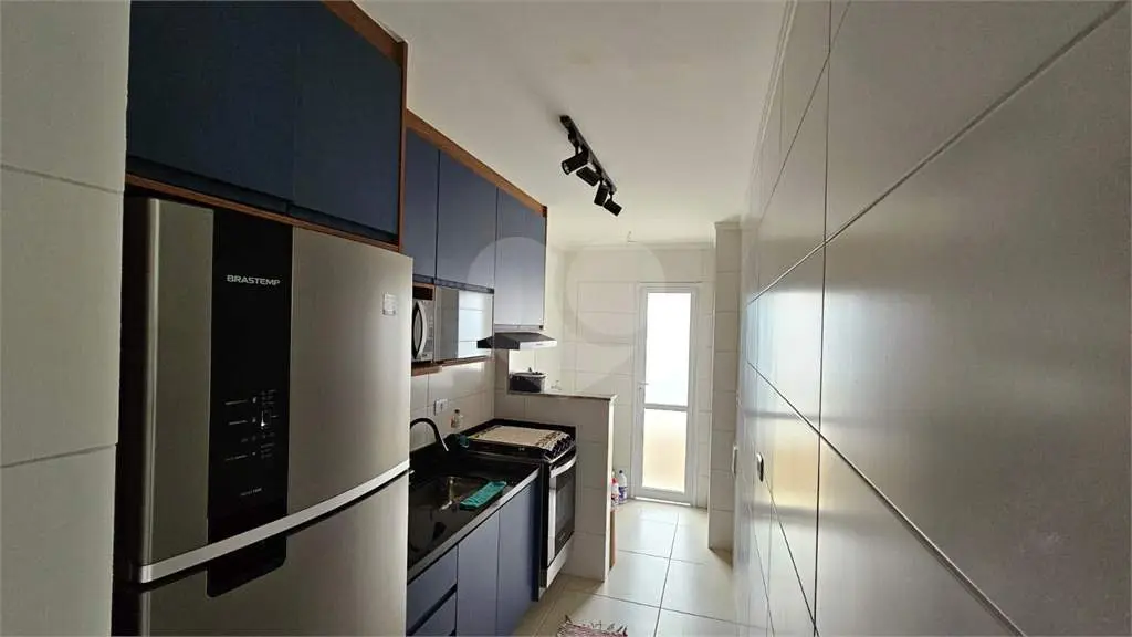 Apartamento para Venda em Praia Grande, Vila Tupi, 2 dormitórios, 1 suíte, 2 banheiros, 2 vagas