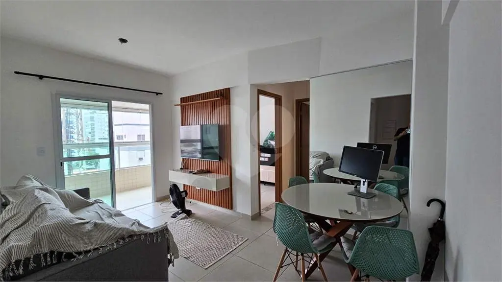 Apartamento para Venda em Praia Grande, Vila Tupi, 2 dormitórios, 1 suíte, 2 banheiros, 2 vagas