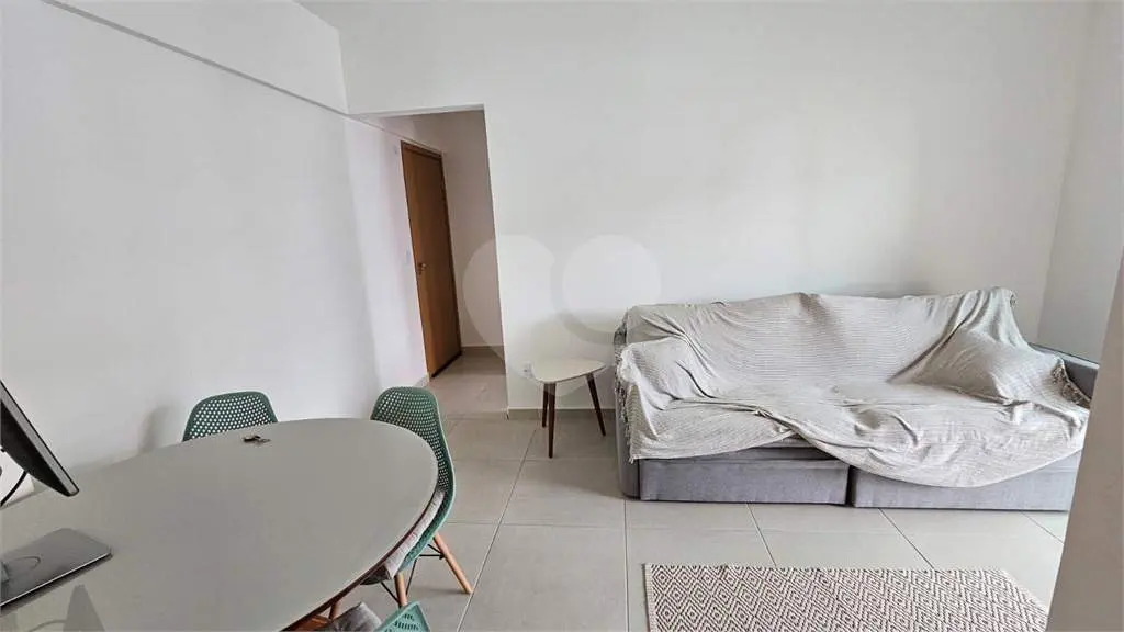 Apartamento para Venda em Praia Grande, Vila Tupi, 2 dormitórios, 1 suíte, 2 banheiros, 2 vagas
