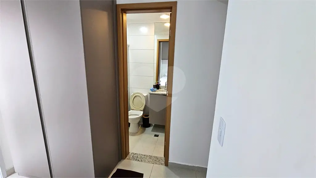 Apartamento para Venda em Praia Grande, Vila Tupi, 2 dormitórios, 1 suíte, 2 banheiros, 2 vagas