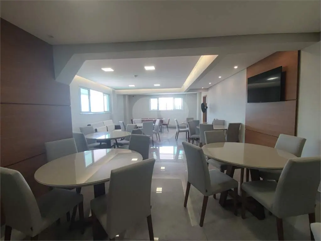 Apartamento para Venda em Praia Grande, Vila Tupi, 2 dormitórios, 1 suíte, 2 banheiros, 2 vagas