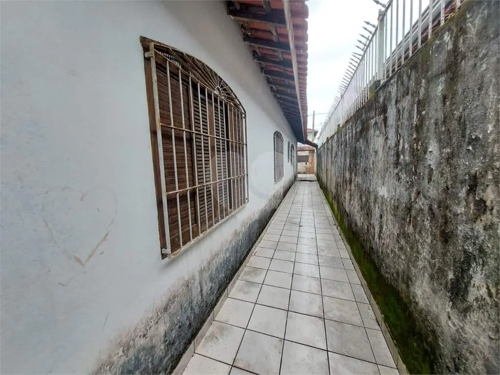 Casa para Venda em Praia Grande, Ocian, 2 dormitórios, 1 suíte, 2 banheiros, 2 vagas