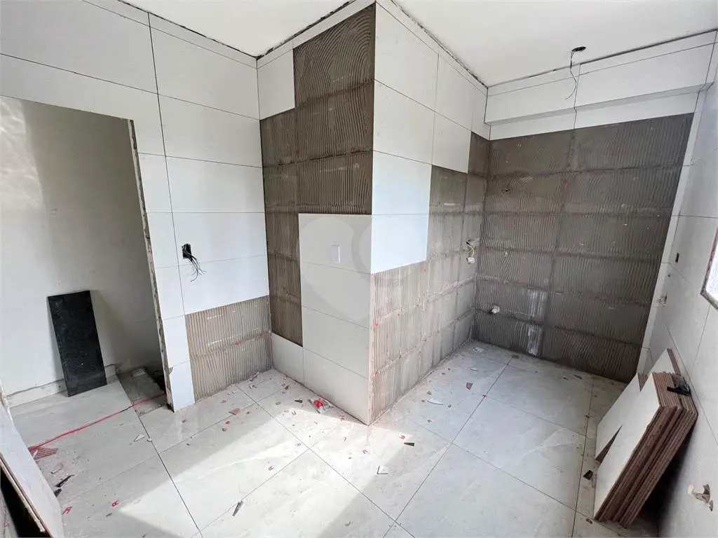 Casa para Venda em Praia Grande, Guilhermina, 3 dormitórios, 1 suíte, 2 banheiros, 1 vaga