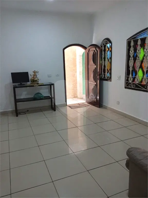 Casa para Venda em Praia Grande, Aviação, 4 dormitórios, 2 suítes, 3 banheiros, 3 vagas
